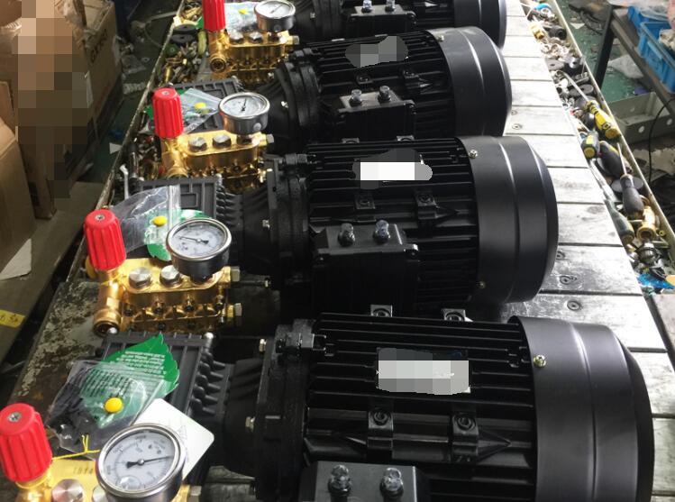 三相電機變單相電加電客應怎樣接？